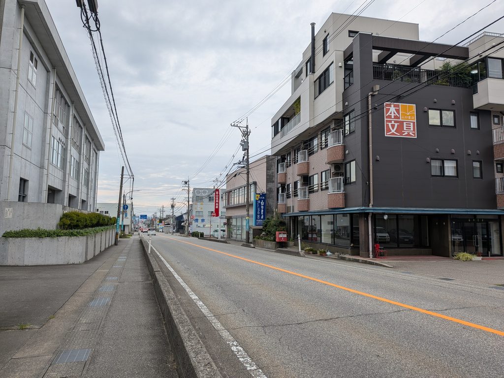 山口書店前面道路1