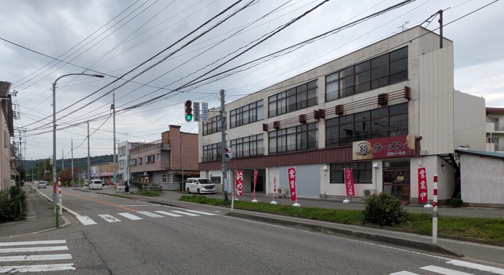 鞠ラーメン外観
