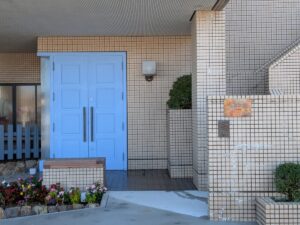 しろぶた小児歯科正面
