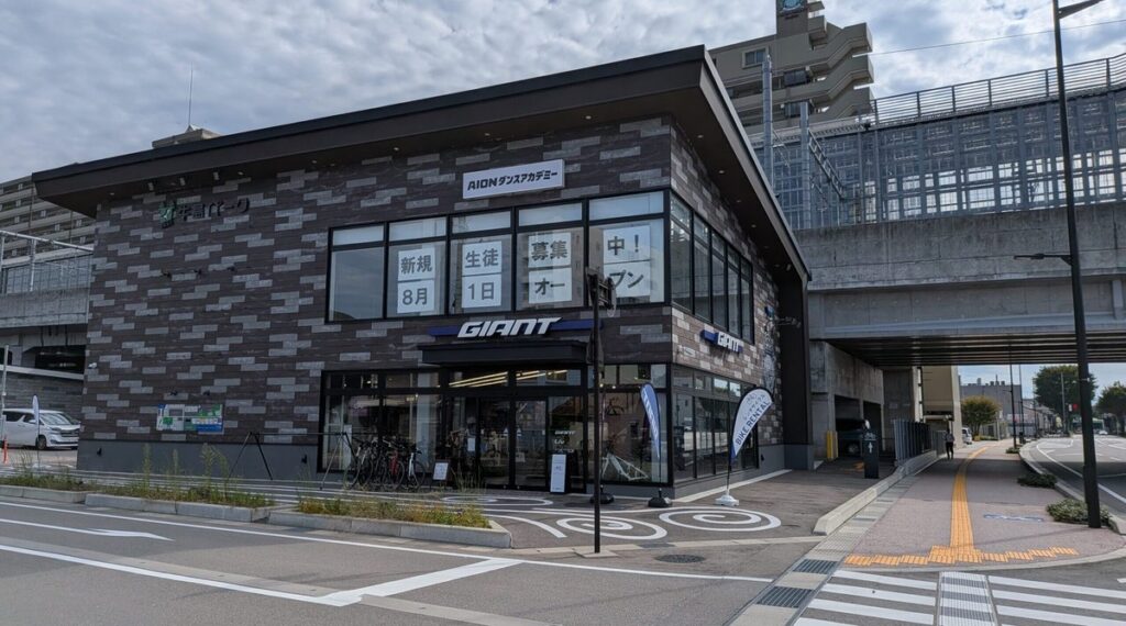 AIONダンスアカデミー 富山スクール外観