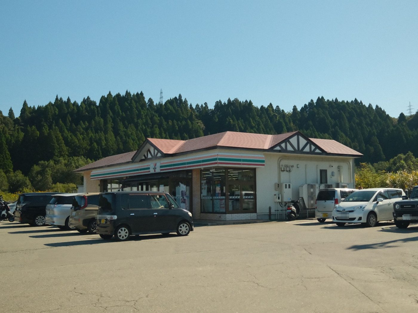 立山あるぺん村 コンビニ