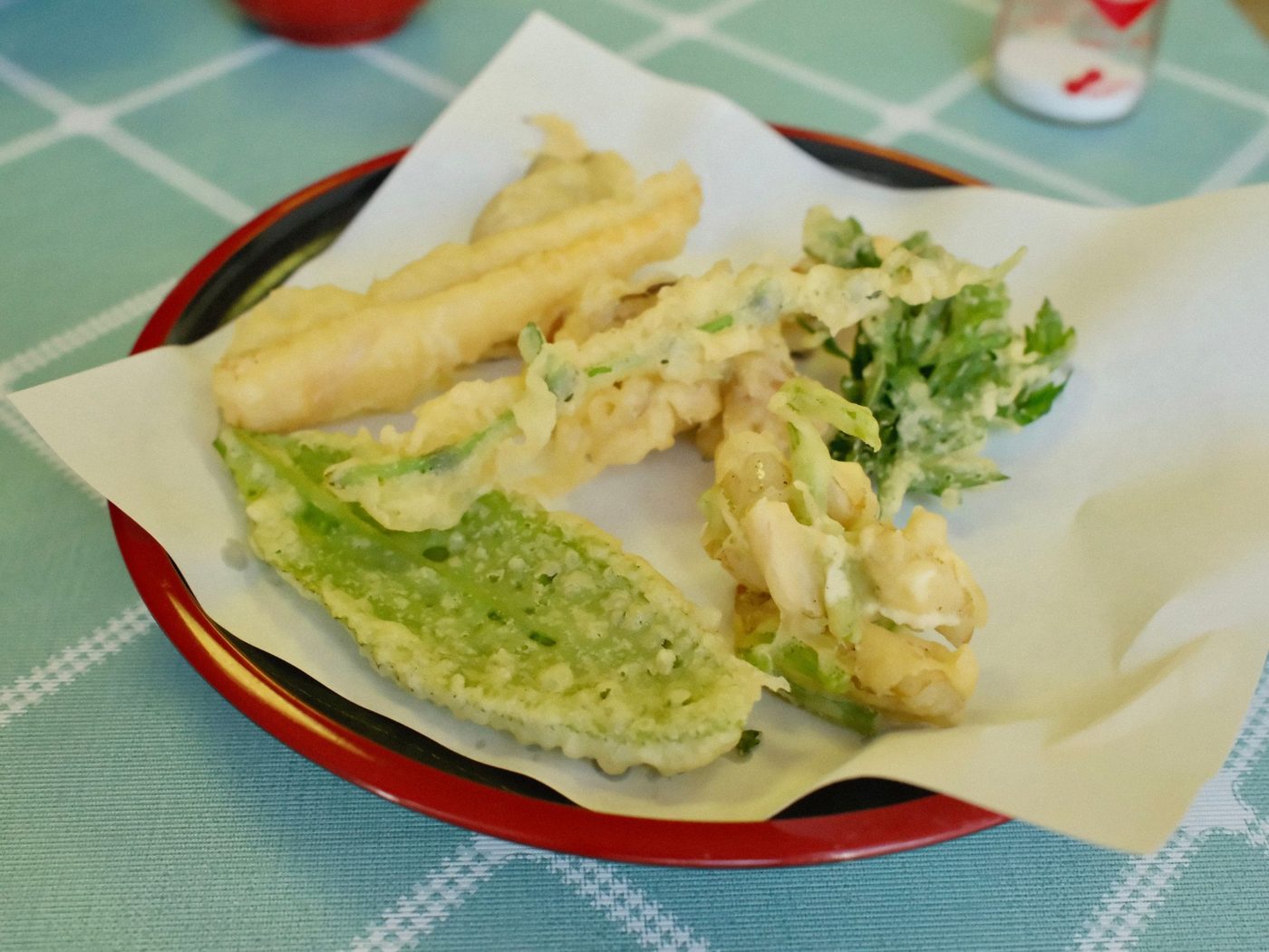 ドライブイン剣 山菜の天ぷら